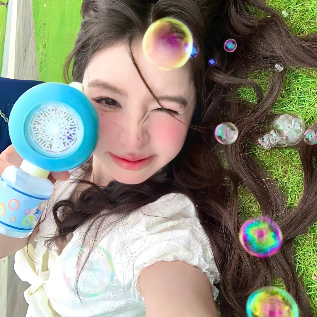 四片羽毛